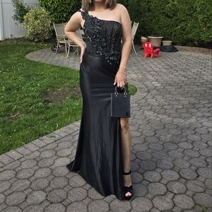 Black Sparkly Evening Gown